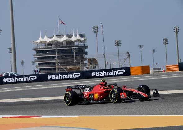 24.02.2023, Bahrain International Circuit, Sakhir, Formel 1 Testfahrten in Bahrain 2023 , im Bild Carlos Sainz Jr. (ESP), Scuderia Ferrari Sakhir Bahrain International Circuit Bahrain