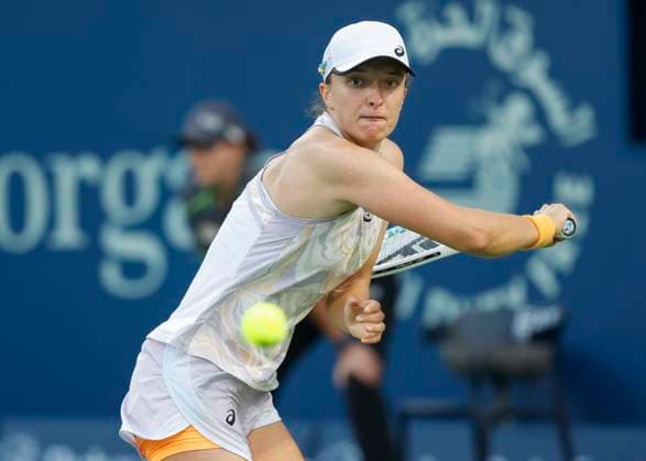 Sport Bilder des Tages Iga Swiatek Tennis - Dubai Tennis Championships 2023 - WTA, Tennis Damen - Dubai Duty Free Tennis Stadium - Dubai - - United Arab Emirates - 24 February 2023. Copyright: xJuergenxHasenkopfx