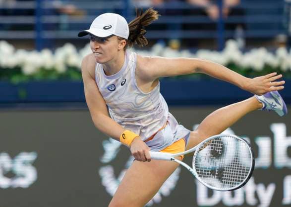 Iga Swiatek Tennis - Dubai Tennis Championships 2023 - WTA, Tennis Damen - Dubai Duty Free Tennis Stadium - Dubai - - United Arab Emirates - 24 February 2023. Copyright: xJuergenxHasenkopfx