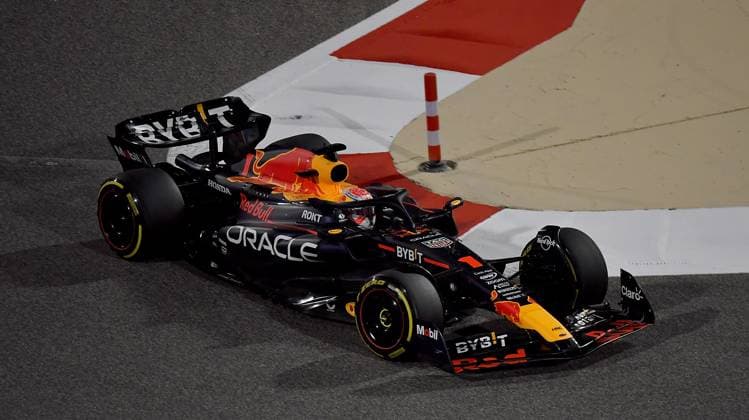 24.02.2023, Bahrain International Circuit, Sakhir, Formel 1 Testfahrten in Bahrain 2023 , im Bild Max Verstappen (NLD), Oracle Red Bull Racing Sakhir Bahrain International Circuit Bahrain