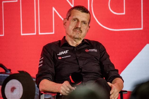 Formel 1 Pre Season Tests Bahrain. Freitag, 24.02.2023 Günther Steiner, Haas F1 Team; Formel 1 Pre Season Tests Bahrain. Freitag, 24.02.2023 Copyright: xBEAUTIFULxSPORTS Erlhofx