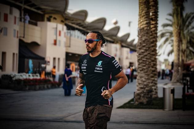 Formel 1 Pre Season Tests Bahrain. Freitag, 24.02.2023 Lewis Hamilton (GBR) Mercedes AMG F1 Team; Formel 1 Pre Season Tests Bahrain. Freitag, 24.02.2023 Copyright: xBEAUTIFULxSPORTS Erlhofx