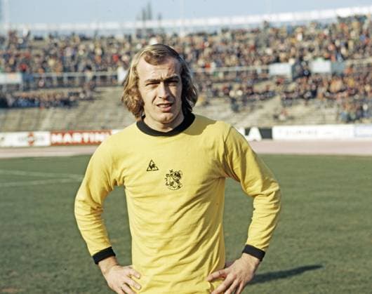 29.02.75 VfB Stuttgart - Ajax Amsterdam Deutschland, Stuttgart, 29.02.1975, Fussball, Bundesliga, Testspiel, VfB Stuttgart - Ajax Amsterdam (2:3): Horst Blankenburg (Ajax Amsterdam). *** 29 02 75 VfB Stuttgart Ajax Amsterdam Germany, Stuttgart, 29 02 1975, football, Bundesliga, test match, VfB Stuttgart Ajax Amsterdam 2 3 Horst Blankenburg Ajax Amsterdam