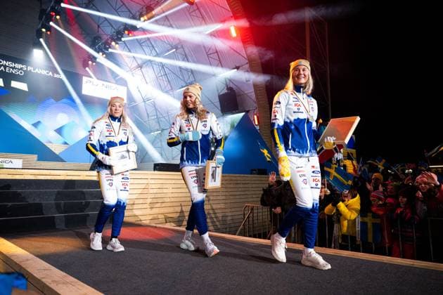 Ski Nordisch, WM in Planica, Siegerehrung Sprint der Frauen 230224 Silver medalist Emma Ribom, gold medalist Jonna Sundling and bronze medalist Maja Dahlqvist at the Medal ceremony for the women?s cross-country skiing sprint of the FIS Nordic Ski World Championships on February 24, 2023 in Kranjska Gora. Photo: Petter Arvidson BILDBYRAN kod PA PA0519 skidor cross-country skiing langrenn skid-vm 2023 fis nordic ski world championships bbeng fis nordic world ski championships vm ski-vm medaljceremoni medal ceremony Copyright: PETTERxARVIDSON BB230224PA175