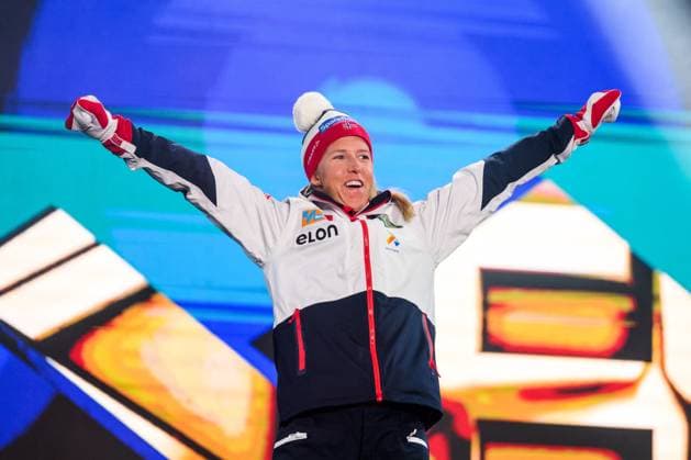 230225 Bronze medalist Astrid oyre Slind of Norway celebrates at the Medal ceremony for the women?s cross-country skiing skiathlon during the FIS Nordic Ski World Championships on February 25, 2023 in Kranjska Gora. Photo: Petter Arvidson BILDBYRAN kod PA PA0521 skidor cross-country skiing langrenn skid-vm 2023 fis nordic ski world championships bbeng fis nordic world ski championships vm ski-vm medaljceremoni medal ceremony jubel Copyright: PETTERxARVIDSON BB230225PA166