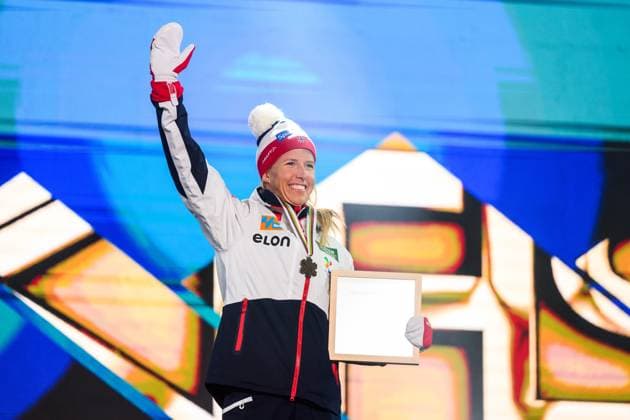 230225 Bronze medalist Astrid oyre Slind of Norway celebrates at the Medal ceremony for the women?s cross-country skiing skiathlon during the FIS Nordic Ski World Championships on February 25, 2023 in Kranjska Gora. Photo: Petter Arvidson BILDBYRAN kod PA PA0521 skidor cross-country skiing langrenn skid-vm 2023 fis nordic ski world championships bbeng fis nordic world ski championships vm ski-vm medaljceremoni medal ceremony jubel Copyright: PETTERxARVIDSON BB230225PA169