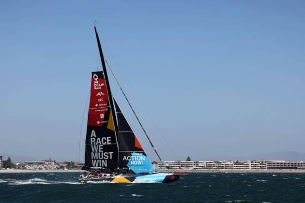 Boris Herrmann (GER) Segler und Skipper IMOCA Seaexplorer Team Malizia, kurz nach dem Start auf dem Hafenkurs vor der Küste Kapstadts unterwegs, Start 3. Etappe Kapstadt (RSA)- Itajai (BRA) The Ocean Race VO65, 26.02.2023, Kapstadt, Südafrika, RSA,