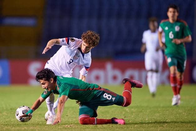 RECORD DATE NOT STATED Concacaf U-17 Championship 2023 Mexico vs United States Final (L-R), Sawyer Jura of USA and Jose Urias of Mexico during the game Mexico (Mexican national team, Nationalteam vs United States (USA) corresponding to the great final of the Concacaf Under-17 Mens Championship Guatemala 2023, at Doroteo Guamuch Flores Stadium, on February 26, 2023. <br><br> (I-D), Sawyer Jura de USA y Jose Urias de Mexico durante el partido Mexico (Seleccion Nacional Mexicana) vs Estados Unidos (EUA), correspondiente a la gran final del campeonato Masculino Sub-17 de la Concacaf Guatemala 2023, en el Estadio Doroteo Guamuch Flores, el 26 de Febrero de 2023. CIUDAD DE GUATEMALA GUATEMALA GUATEMALA  Copyright: xCristianxdexMarchenax 20230226193851_CC_U17_F_MEX_USA_URIAS44