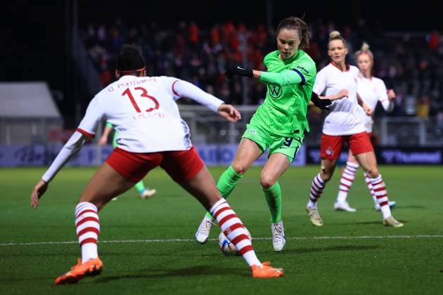DFB Pokal Frauen 2022-2023 Viertelfinale, 1. FC Köln - VfL Wolfsburg Ewa Pajor (VfL, 9) Köln Sportpark Höhenberg Nordrhein-Westfalen Deutschland