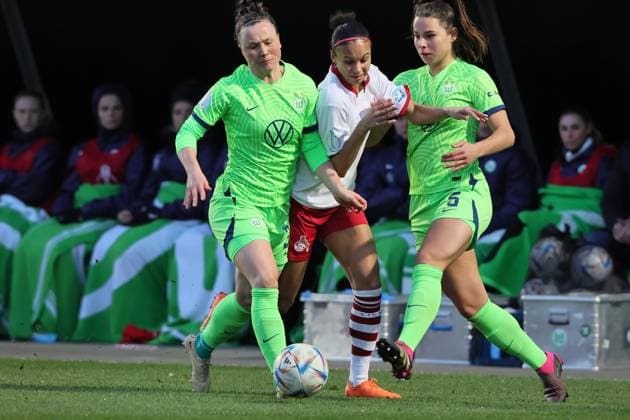 1.FC Köln vs. VFL Wolfsburg, Fussball Frauen, DFB Pokal, Viertelfinale, Mitte: Sarah Maria Puntigam (1. FC Köln), Bild: , 28.02.2023