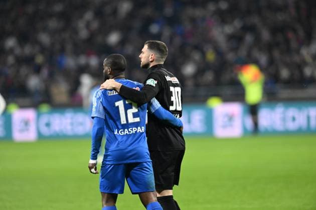 Blessure de Esteban Salles avec Jordy Gaspar (grenoble) FOOTBALL: Olympique Lyonnais vs Grenoble Foot 38 - 1 4 Coupe de France - 28 02 2023 FredericChambert Panoramic 