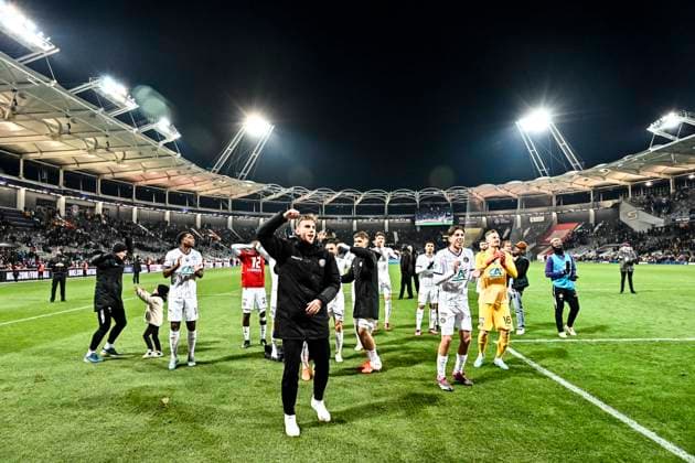 Joie fin de match TFC FOOTBALL : Toulouse vs Rodez - Quart de Finale de la Coupe de France - Toulouse - 01 03 2023 ThierryBreton Panoramic 