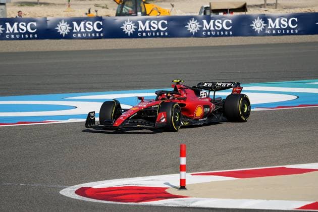 Formula 1 Gulf Air Bahrain Grand Prix 2023 03.03.2023, Bahrain International Circuit, Sakhir, Formula 1 Gulf Air Bahrain Grand Prix 2023 ,im Bild Carlos Sainz Jr. (ESP), Scuderia Ferrari.