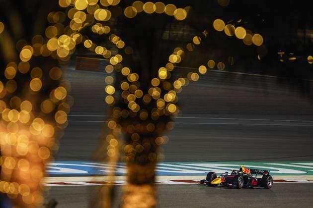 10 HADJAR Isack (fra), Hitech Grand Prix, Dallara F2, action during the 1st round of the 2023 FIA Formula 2 Championship from March 2 to 5, 2023 on the Bahrain International Circuit, in Sakhir, Bahrain - AUTO - FORMULA 2 2023 - BAHRAIN DPPI Panoramic  03323001__R3_9478