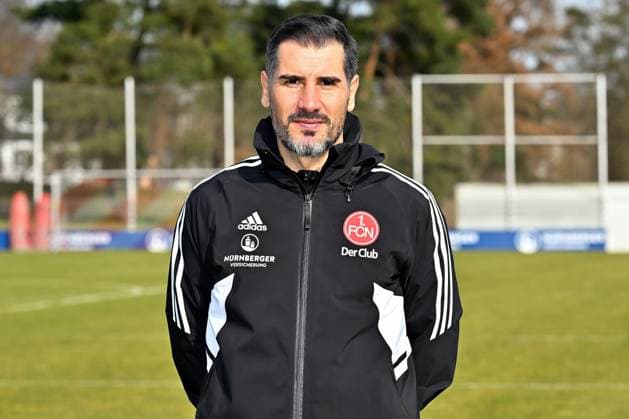 22.02.2023 - 1. FC Nürnberg FCN Club - Saison 2022 2023 - Fototermin Porträttermin Pressetermin Präsentation - Einzelbild Einzelfoto Portrait Porträt Kopfbild - - Cristian Fiel (Co-Trainer 1. FC Nürnberg FCN )