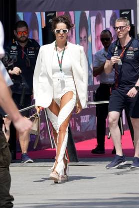 04.03.2023, Bahrain International Circuit, Sakhir, Formula 1 Gulf Air Bahrain Grand Prix 2023 ,im Bild Egle Ruskyte, Ehefrau von Nico Hülkenberg (DEU), Moneygram Haas F1 Team Sakhir Bahrain International Circuit Bahrain