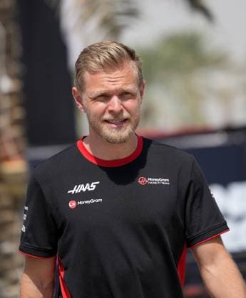 Formula 1 Gulf Air Bahrain Grand Prix 2023 04.03.2023, Bahrain International Circuit, Sakhir, Formula 1 Gulf Air Bahrain Grand Prix 2023 ,im Bild Kevin Magnussen (DNK), Moneygram Haas F1 Team.