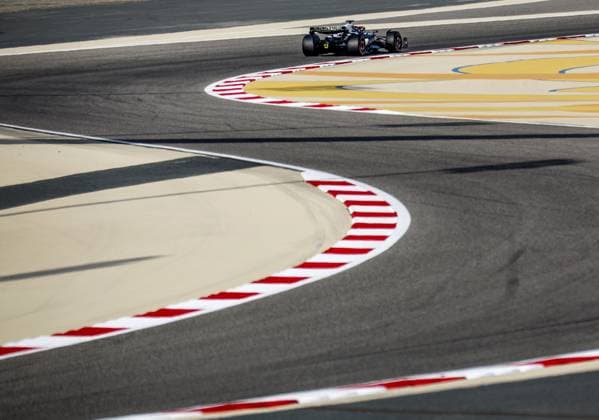 BAHRAIN - Nyck de Vries (AlphaTauri) during the third free practice session on the Bahrain International Circuit in the Sakhir desert area ahead of the Bahrain Grand Prix. ANP SEM VAN DER WAL F1 Grand Prix of Bahrain - Practice 2023 xVIxANPxSportx xxANPxIVx 464131062 originalFilename: 464131062.jpg