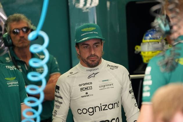Formula 1 Gulf Air Bahrain Grand Prix 2023 04.03.2023, Bahrain International Circuit, Sakhir, Formula 1 Gulf Air Bahrain Grand Prix 2023 ,im Bild Fernando Alonso (ESP), Aston Martin Aramco Cognizant Formula One Team.