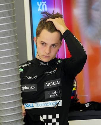 Formula 1 Gulf Air Bahrain Grand Prix 2023 04.03.2023, Bahrain International Circuit, Sakhir, Formula 1 Gulf Air Bahrain Grand Prix 2023 ,im Bild Oscar Piastri (AUS), McLaren F1 Team.
