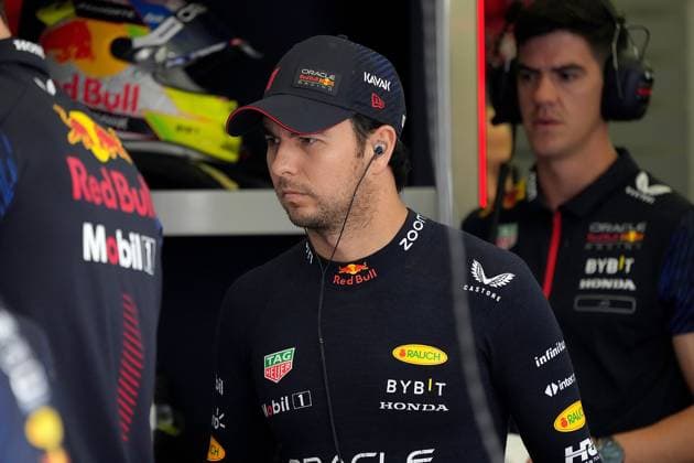 Formula 1 Gulf Air Bahrain Grand Prix 2023 04.03.2023, Bahrain International Circuit, Sakhir, Formula 1 Gulf Air Bahrain Grand Prix 2023 ,im Bild Sergio Perez (MEX), Oracle Red Bull Racing.