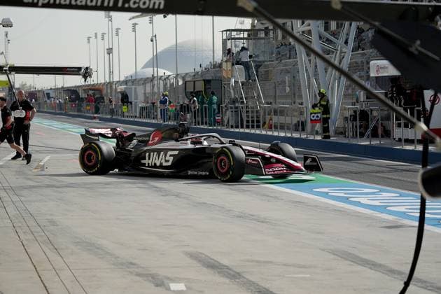 Formula 1 Gulf Air Bahrain Grand Prix 2023 04.03.2023, Bahrain International Circuit, Sakhir, Formula 1 Gulf Air Bahrain Grand Prix 2023 ,im Bild Kevin Magnussen (DNK), Moneygram Haas F1 Team.