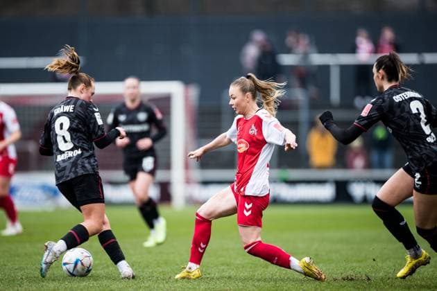 FLYERALARM. Frauen Fussball Bundesliga, 1. FC Koeln - Bayer 04 Leverkusen; 05.03.2023 Lisanne Graewe (Bayer 04 Leverkusen, 8), Weronika Zaistowska (1. FC Koeln, 24), Selina Ostermeier (Bayer 04 Leverkusen, 2) FLYERALARM Frauen Fussball Bundesliga, 1. FC Koeln - Bayer 04 Leverkusen, Koeln, Geissbockheim DFB REGULATIONS PROHIBIT ANY USE OF PHOTOGRAPHS AS IMAGE SEQUENCES AND OR QUASI-VIDEO. Copyright: xBEAUTIFULxSPORTS Wunderlx