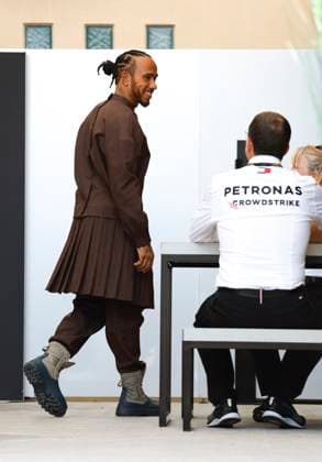 HAMILTON Lewis (gbr), Mercedes AMG F1 Team W14, portrait during the Formula 1 Gulf Air Bahrain Grand Prix 2023, 1st round of the 2023 FIA Formula One World Championship, WM, Weltmeisterschaft from March 3 to 5, 2023 on the Bahrain International Circuit, in Sakhir, Bahrain - F1 - BAHRAIN GRAND PRIX 2023 - RACE DPPI Panoramic  F12023GP01BRN_JK234691