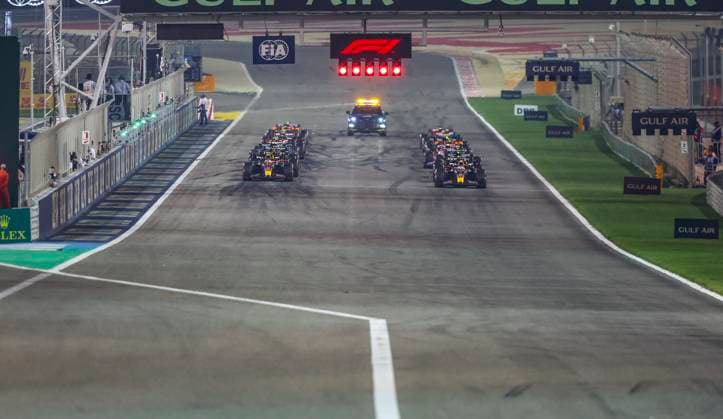 Start, 11 Sergio Perez (MEX, Oracle Red Bull Racing), 1 Max Verstappen (NLD, Oracle Red Bull Racing), F1 Grand Prix of Bahrain at Bahrain International Circuit on March 5, 2023 in Sakhir, Bahrain. (Photo by HOCH ZWEI) Sakhir Bahrain