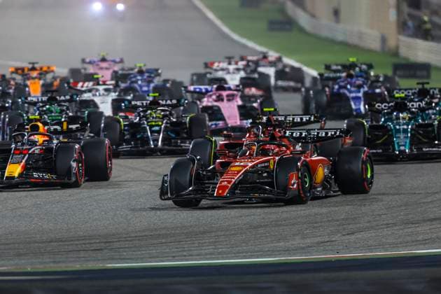 Start, 16 Charles Leclerc (MCO, Scuderia Ferrari), 11 Sergio Perez (MEX, Oracle Red Bull Racing), 55 Carlos Sainz (ESP, Scuderia Ferrari), F1 Grand Prix of Bahrain at Bahrain International Circuit on March 5, 2023 in Sakhir, Bahrain. (Photo by HOCH ZWEI) Sakhir Bahrain