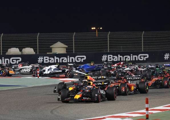 Start, 1 Max Verstappen (NLD, Oracle Red Bull Racing), 11 Sergio Perez (MEX, Oracle Red Bull Racing), 16 Charles Leclerc (MCO, Scuderia Ferrari), F1 Grand Prix of Bahrain at Bahrain International Circuit on March 5, 2023 in Sakhir, Bahrain. (Photo by HOCH ZWEI) Sakhir Bahrain