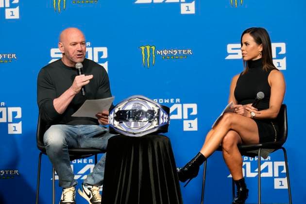 Sport Themen der Woche KW10 Sport Bilder des Tages LAS VEGAS, NV - March 8: (L) Dana White and Charly Arnolt meet with the press for the first ever Power Slap presser at UFC Apex for Power Slap 1 - press conference, PK, Pressekonferenz on March 8, 2023 in Las Vegas, NV, United States . (Photo by Louis Grasse PxImages) (Louis Grasse SPP)  Copyright: xLouisxGrassex xSPPx spp-en-LoGr-lrg230308184687_powerSlap1