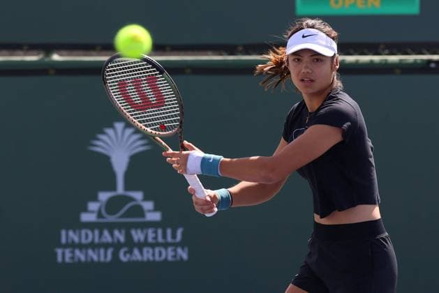 Mandatory Credit: Photo by Ella Ling Shutterstock (13794898l) Emma Raducanu of GBR in action in practice BNP Paribas Open, Tennis, Day 1, Indian Wells Tennis Garden, California, USA- 08 Mar 2023 BNP Paribas Open, Tennis, Day 1, Indian Wells Tennis Garden, California, USA- 08 Mar 2023 Copyright: xEllaxLing Shutterstockx 13794898l