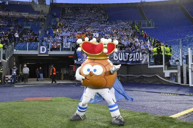 Sport Themen der Woche KW10 Sport Bilder des Tages March 9, 2023, Rome, Italy: Supporters of Real Sociedad de Futbol during the first leg of the round of 16 of the UEFA Europa League between A.S. Roma and Real Sociedad de Futbol on March 9, 2023 at the Stadio Olimpico in Rome. football Europa League match - Roma vs Real Sociedad, Rome, Italy  - ZUMAl164 20230309_zsa_l164_234 Copyright: xDomenicoxCippitellix