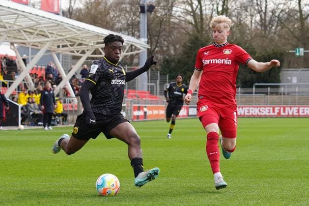 Samstag, 11.03.2023 Saison 2022 2023 15. Spieltag A-Junioren-Bundesliga im Ulrich-Haberland-Stadion, Leverkusen, Germany. SV Bayer Leverkusen U19 - BV Borussia Dortmund U19. Samuel Bamba (Borussia Dortmund U19 10)