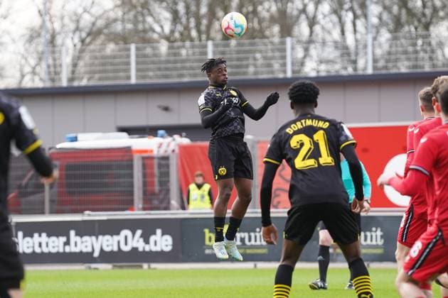 Samstag, 11.03.2023 Saison 2022 2023 15. Spieltag A-Junioren-Bundesliga im Ulrich-Haberland-Stadion, Leverkusen, Germany. SV Bayer Leverkusen U19 - BV Borussia Dortmund U19. Samuel Bamba (Borussia Dortmund U19 10)