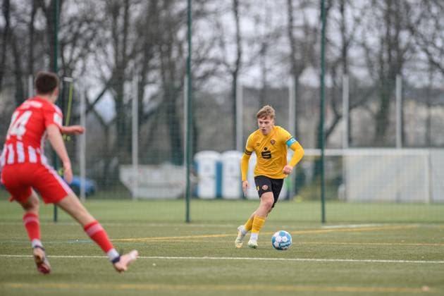 Dresdens Louis Schmidt (U19); SG Dynamo Dresden U19 - 1. FC Union Berlin; Fußball; Saison 2022 2023; Sportpark Ostra; Dresden; 11. März (Maerz) 2023;