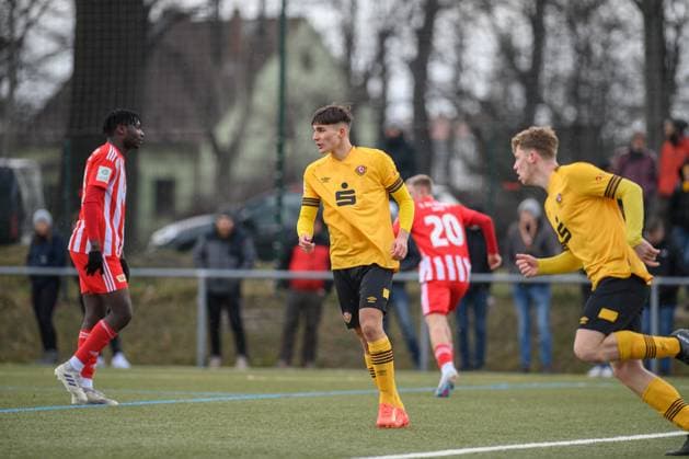 Dresdens Julius Hoffmann (U19); SG Dynamo Dresden U19 - 1. FC Union Berlin; Fußball; Saison 2022 2023; Sportpark Ostra; Dresden; 11. März (Maerz) 2023;