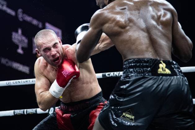 Sport Themen der Woche KW10 Sport Bilder des Tages Branislav Malinovic (Bos) : EvÃ nement Boxe Paris - 11 03 2023 BaptisteAutissier Panoramic 