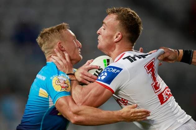 Sport Themen der Woche KW10 Sport Bilder des Tages NRL DRAGONS TITANS, Jacob Liddle of the Dragons runs into Tanah Boyd of the Titans during the NRL Round 2 match between the St. George Illawarra Dragons and the Gold Coast Titans at Netstrata Jubilee Stadium in Sydney, Sunday, March 12, 2023. ( NO ARCHIVING, EDITORIAL USE ONLY, NO USE IN BOOKS WITHOUT CONSENT SYDNEY NEW SOUTH WALES AUSTRALIA  Copyright: xMARKxEVANSx 20230312001774294022