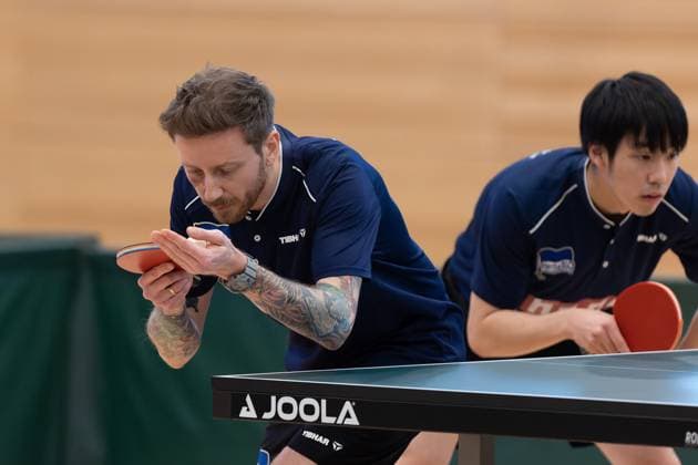 v.l. Jakub Kosowski (Hertha BSC Berlin), Yuta Iimura (Hertha BSC Berlin) - Passau (Bayern Deutschland) Tischtennis Herren, 2. Bundesliga, Saison 2022 2023 am 12.03.2023 in der Neuen Mehrzweckhalle TTC Fortuna Passau vs. Hertha BSC Berlin