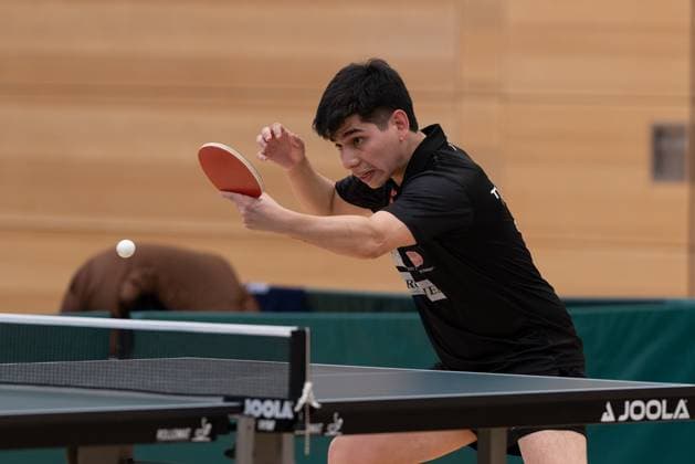 Gustavo Gomez (TTC Fortuna Passau) - Passau (Bayern Deutschland) Tischtennis Herren, 2. Bundesliga, Saison 2022 2023 am 12.03.2023 in der Neuen Mehrzweckhalle TTC Fortuna Passau vs. Hertha BSC Berlin