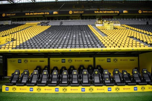Das Stadion über 2 Stunden vor Anpfiff; Borussia Dortmund II - SG Dynamo Dresden; Fußball; 3. Liga; Saison 2022 2023; 26. Spieltag; Westfalenstadion; Dortmund; 12. März (Maerz) 2023;