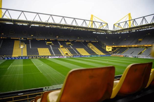 Das Stadion über 2 Stunden vor Anpfiff; Borussia Dortmund II - SG Dynamo Dresden; Fußball; 3. Liga; Saison 2022 2023; 26. Spieltag; Westfalenstadion; Dortmund; 12. März (Maerz) 2023;