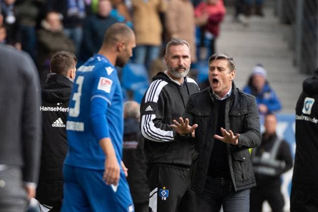 Oliver Kreuzer (Karlsruher SC, Geschaeftsfuehrer gestikuliert Karlsruher SC vs Hamburger SV, Fussball, Herren, 2. Bundesliga, 24. Spieltag, Saison 22 23, GER, 12.03.2023, DFL DFB REGULATIONS PROHIBIT ANY USE OF PHOTOGRAPHS AS IMAGE SEQUENCES AND OR QUASI-VIDEO, Karlsruher SC vs Hamburger SV, Fussball, Herren, 2. Bundesliga, 24. Spieltag, Saison 22 23, GER, 12.03.2023 Karlsruhe *** Oliver Kreuzer Karlsruher SC, Managing Director Sports gestures Karlsruher SC vs Hamburger SV, Soccer, Men, 2 Bundesliga, 24 Matchday, Season 22 23, GER, 12 03 2023, DFL DFB REGULATES PROHIBIT ANY USE OF PHOTOGRAPHS AS IMAGE SEQUENCES AND OR QUASI VIDEO, Karlsruher SC vs Hamburger SV, Soccer, Men, 2 Bundesliga, 24 Matchday, Season 22 23, GER, 12 03 2023 Karlsruhe Copyright: xEibner-Pressefoto WolfgangxFrankx EP_EER