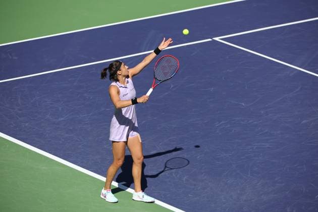 INDIAN WELLS, CA - MARCH 13: Caroline Garcia (FRA) serves during the BNP Paribas Open on March 13, 2023 at the Indian Wells Tennis Garden in Indian Wells, CA. (Photo by George Walker Icon Sportswire) TENNIS: MAR 13 BNP Paribas Open Icon230313006