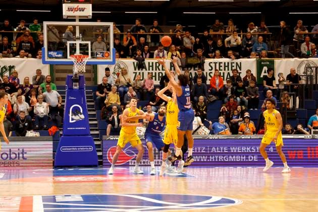 14.03.2023, easyCredit Basketball Bundesliga, BBL, Saison 2022 2023, Herren, Syntainics MBC - Alba Berlin, 11, Kostja Mushidi, Syntainics MBC Weißenfels Stadthalle Sachsen-Anhalt Germany
