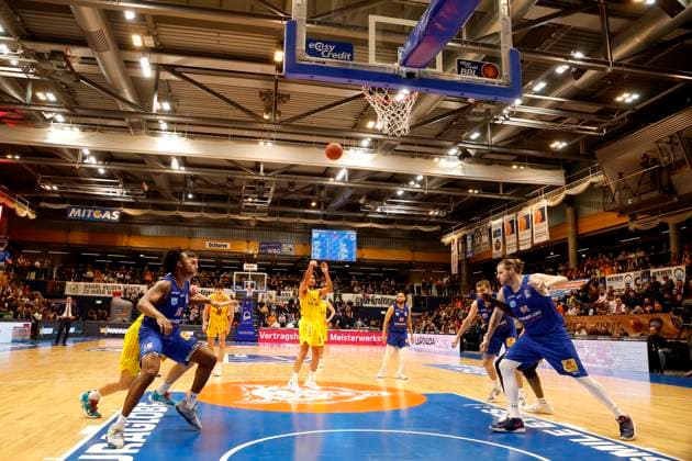 14.03.2023, easyCredit Basketball Bundesliga, BBL, Saison 2022 2023, Herren, Syntainics MBC - Alba Berlin, 0, Maodo Lo, Alba Berlin beim Freiwurf Weißenfels Stadthalle Sachsen-Anhalt Germany