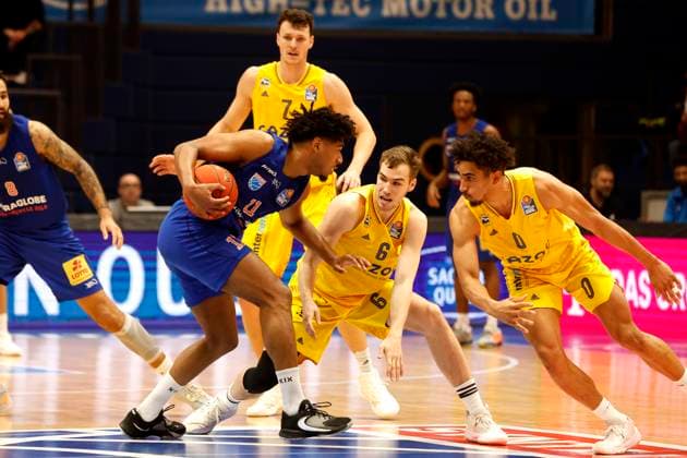 Sport Bilder des Tages 14.03.2023, easyCredit Basketball Bundesliga, BBL, Saison 2022 2023, Herren, Syntainics MBC - Alba Berlin, 11, Kostja Mushidi, Syntainics MBC, 6, Malte Delow, Alba Berlin, 0, Maodo Lo, Alba Berlin Weißenfels Stadthalle Sachsen-Anhalt Germany