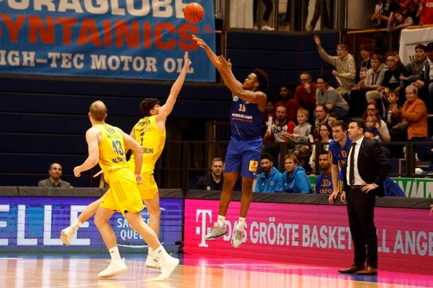 14.03.2023, easyCredit Basketball Bundesliga, BBL, Saison 2022 2023, Herren, Syntainics MBC - Alba Berlin, 15, Stephon Jelks, Syntainics MBC Weißenfels Stadthalle Sachsen-Anhalt Germany